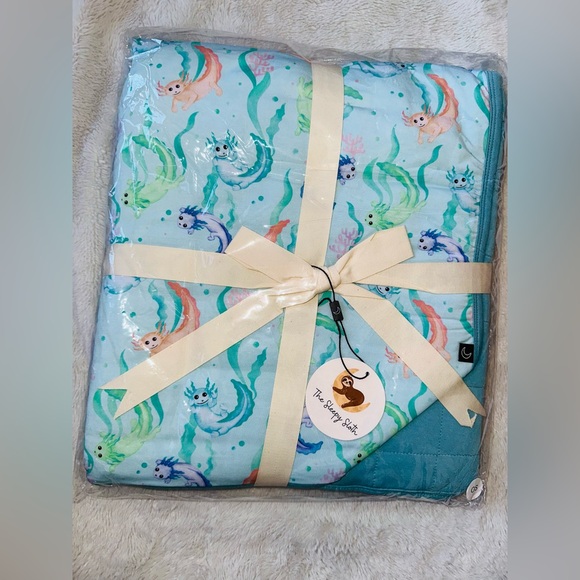 NIB Sleepy Sloth Bamboo Blanket - Picture 2 of 2